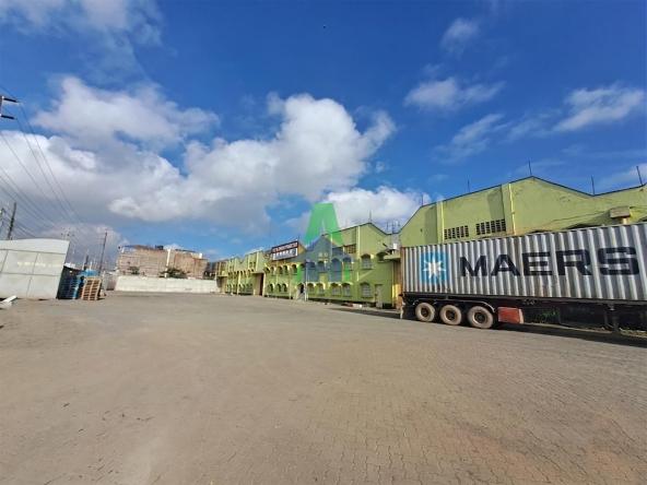 Airport warehouses