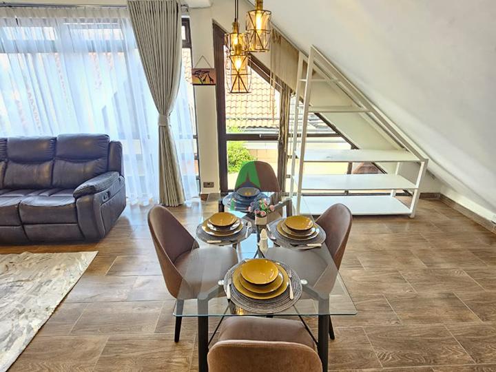 2 bed Pent apartment, Parklands