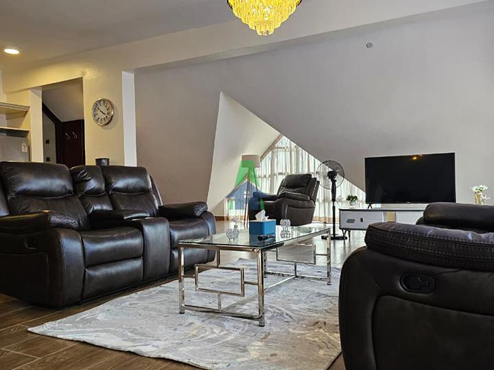 2 bed Pent apartment, Parklands