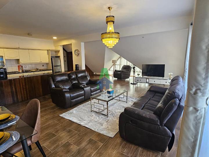 2 bed Pent apartment, Parklands