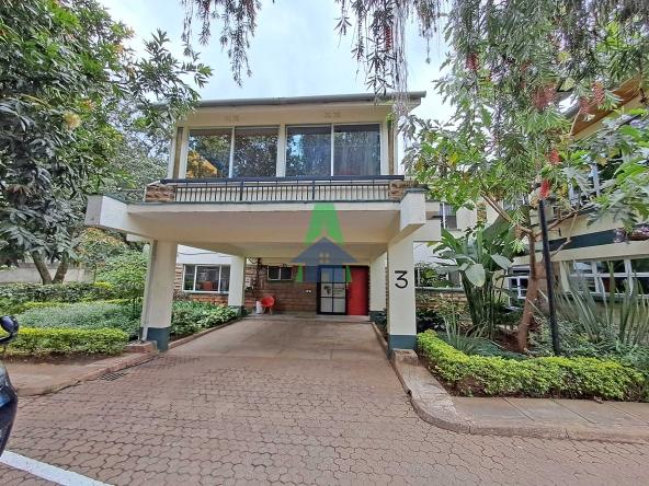 Spacious 5 Bed Townhouse used as commercial space to let in Brookside